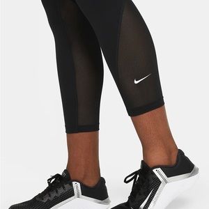 NWT Nike Leggings!